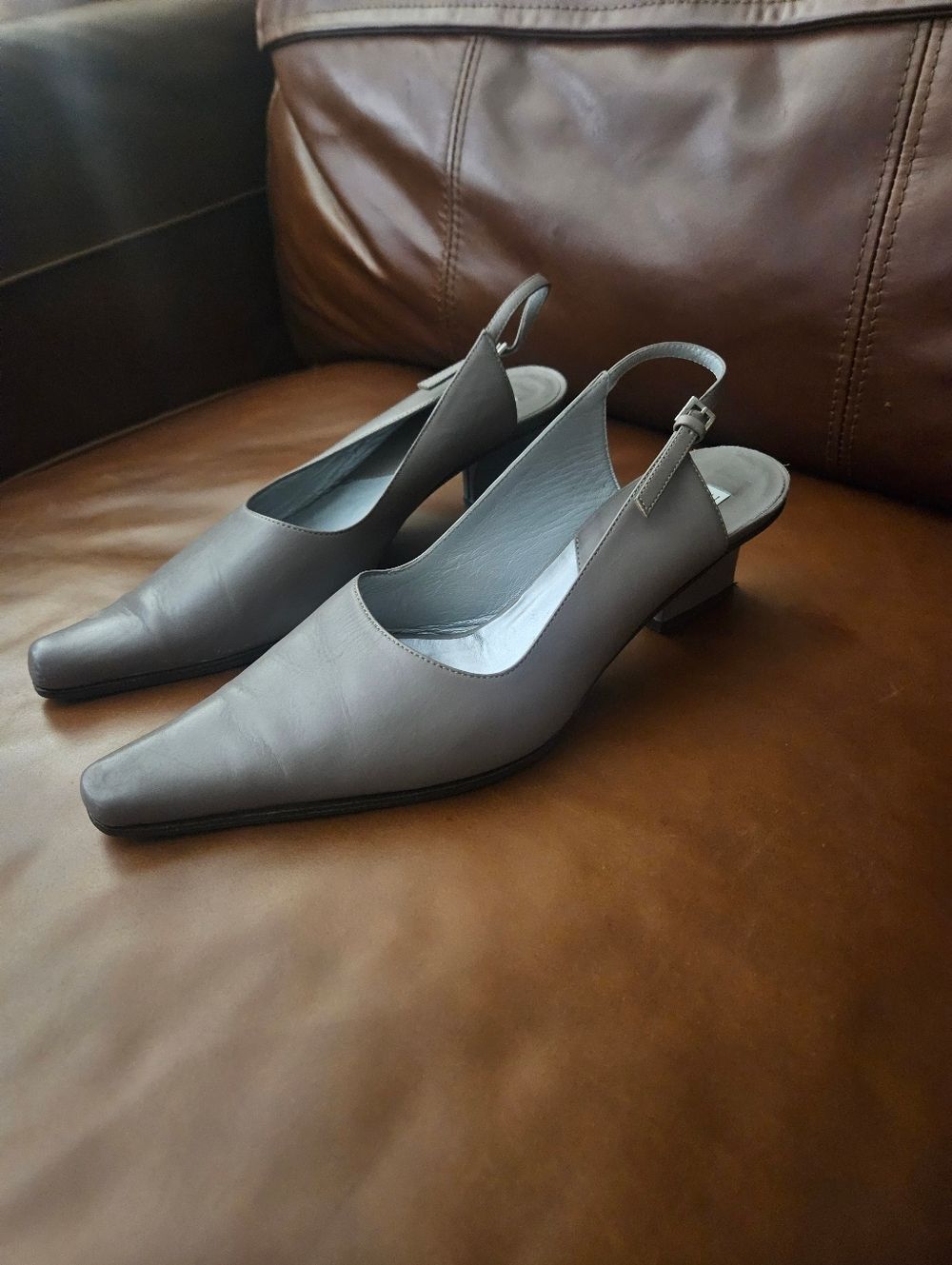 Bruno Magli Pumps Heels Grey Taupe Size 37 Gently Used